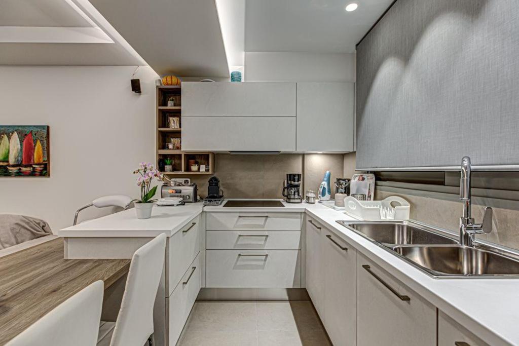 Deluxe & Modern Apartment In Αθήνα Εξωτερικό φωτογραφία