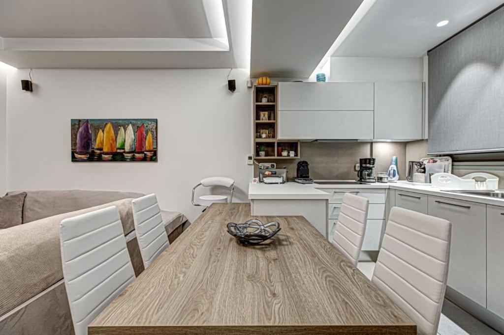 Deluxe & Modern Apartment In Αθήνα Εξωτερικό φωτογραφία